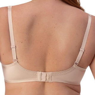 Triumph Lacy Minimiser Seamless Bra